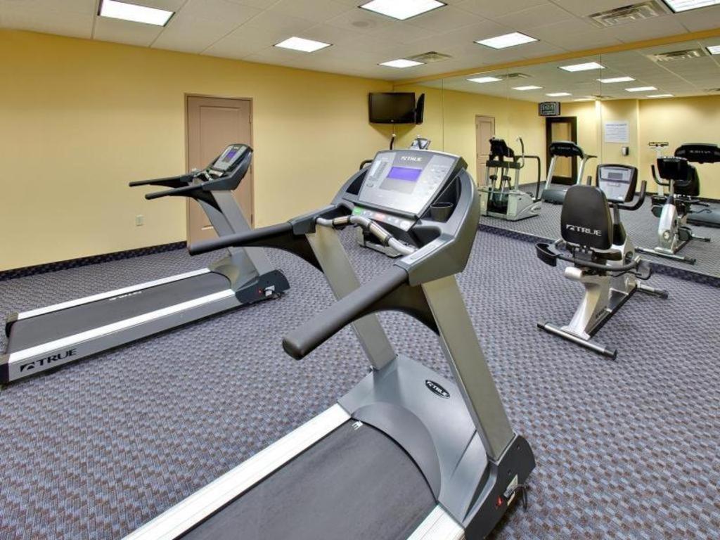 Holiday Inn Express Hotel & Suites Grand Island By Ihg Екстериор снимка
