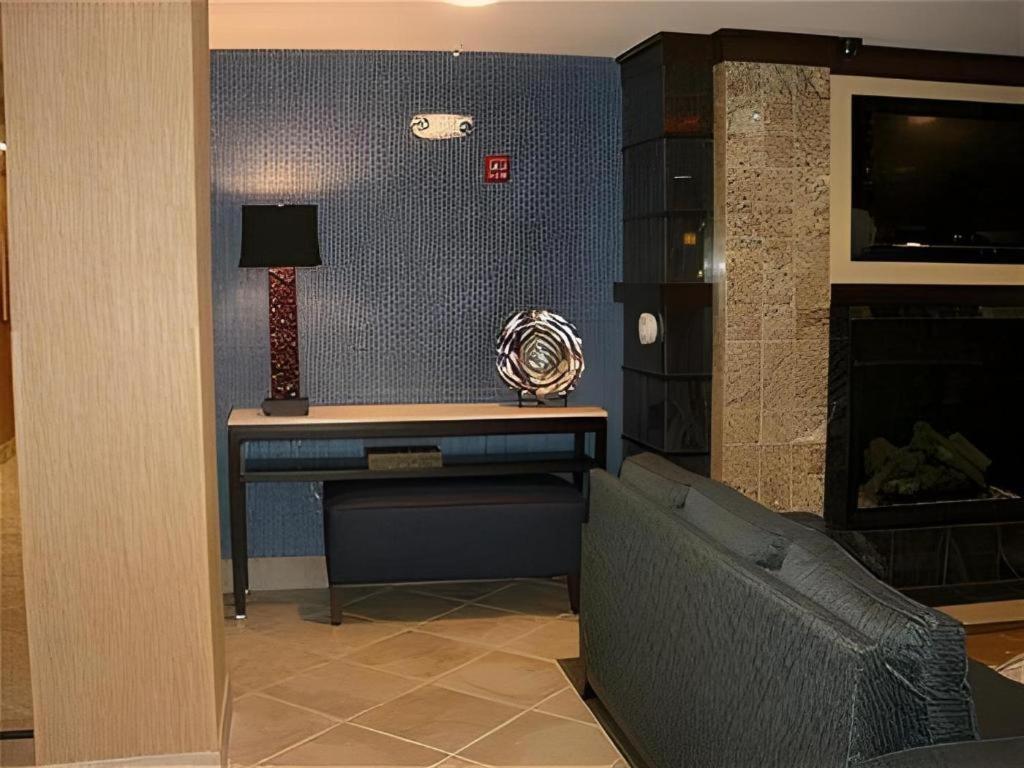 Holiday Inn Express Hotel & Suites Grand Island By Ihg Екстериор снимка