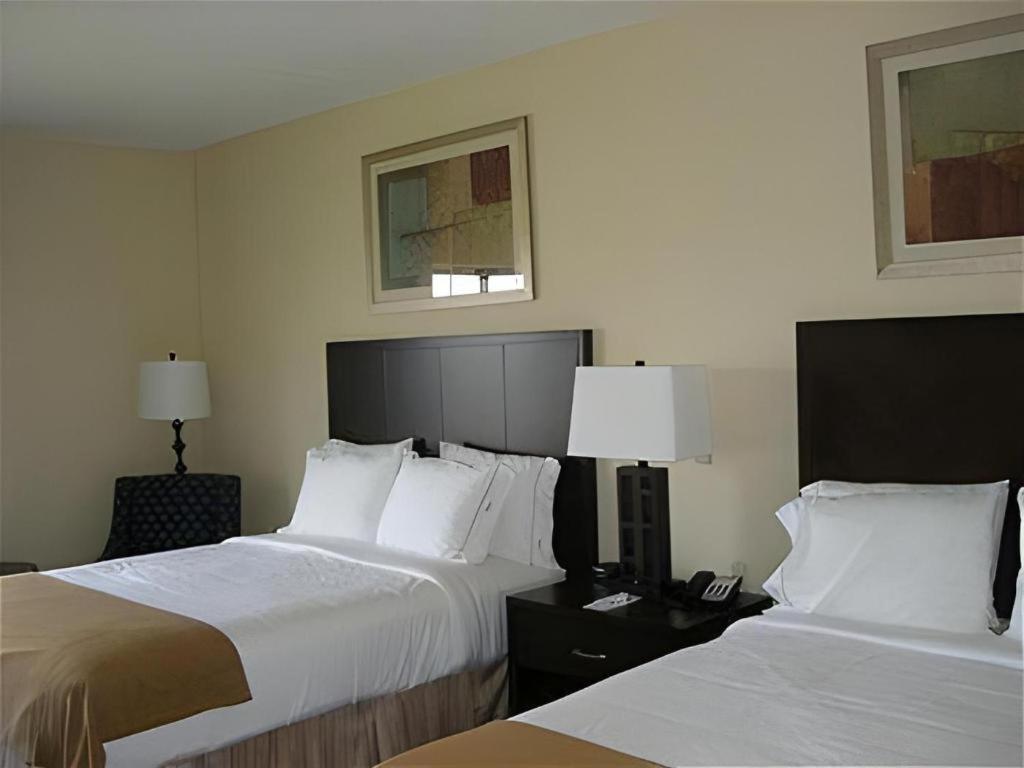Holiday Inn Express Hotel & Suites Grand Island By Ihg Екстериор снимка