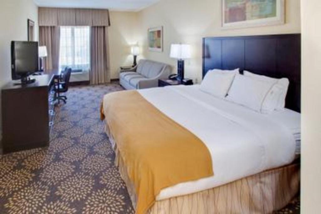 Holiday Inn Express Hotel & Suites Grand Island By Ihg Екстериор снимка